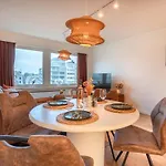 Turtle Beach, Ostende