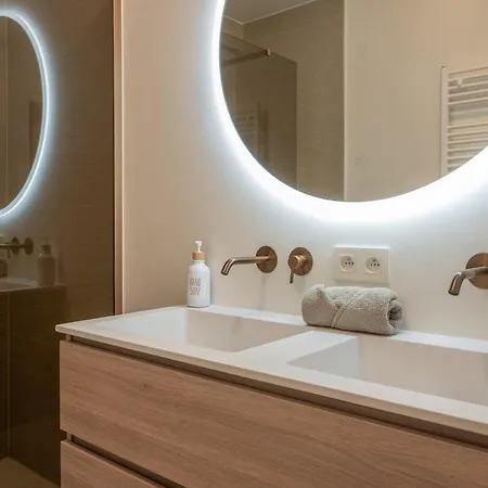 Turtle Beach, * Ostende